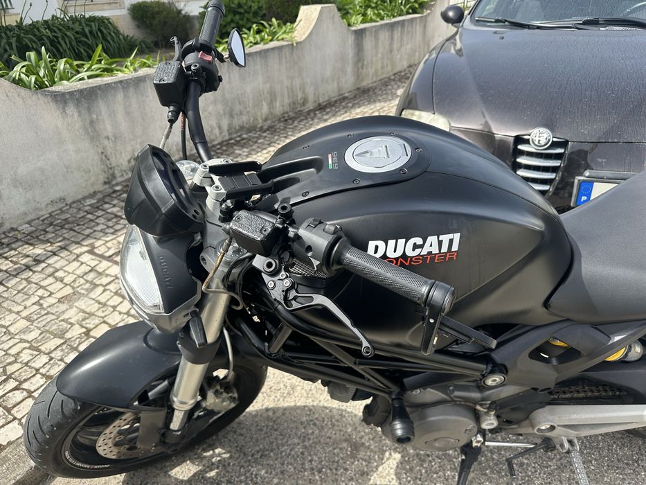 Ducati monste  696