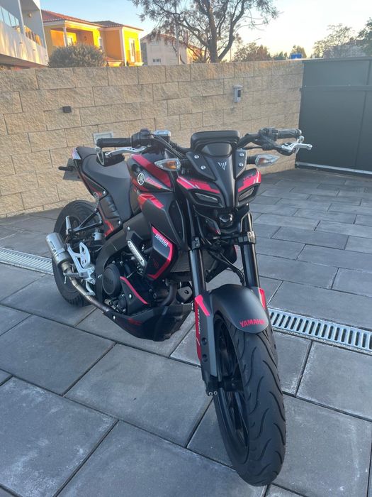 Yamaha MT 125 preta