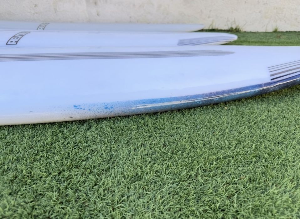 Prancja de surf nova 5’11 32L epoxy