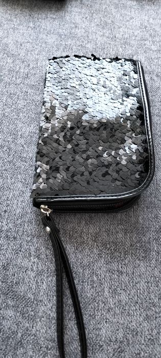 Nowa damska saszetka portfel