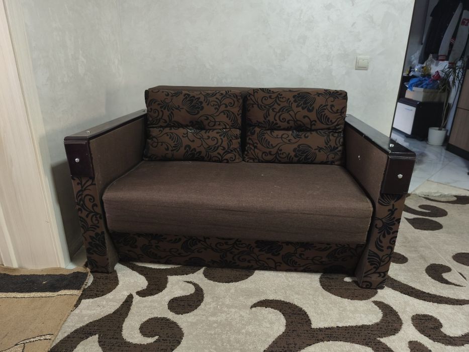 Продам Диван 2-ка