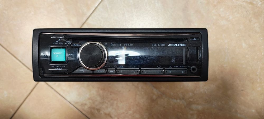 Radio samochodowe Alpine CDE-173BT
