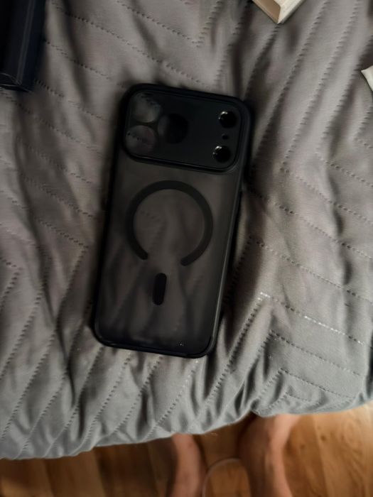 Etui spigen ultra hibrid do iPhone 17 pro