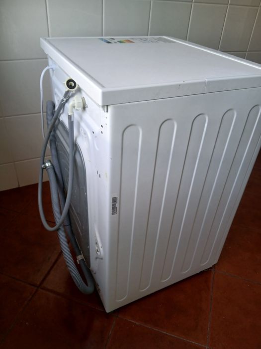 Máquina de lavar roupa LG 8kg Direct Drive
