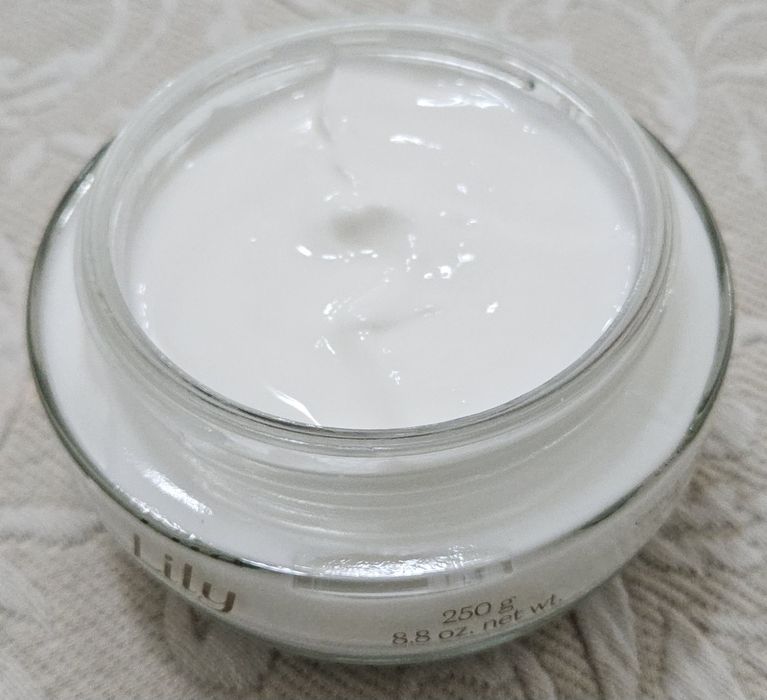 Lily Creme Acetinado Hidratante