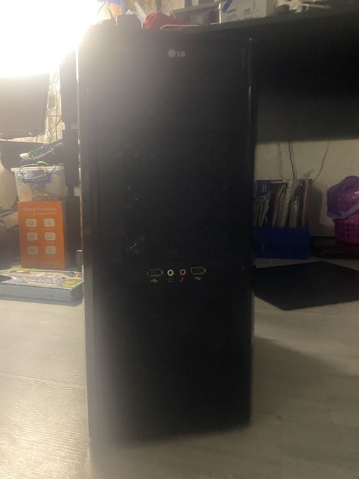 Продам пк не включаетса