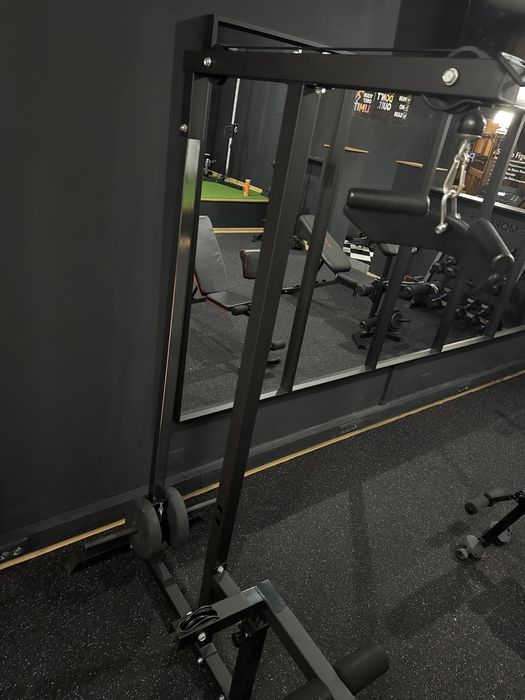 Puxada alta com remada comboio polia