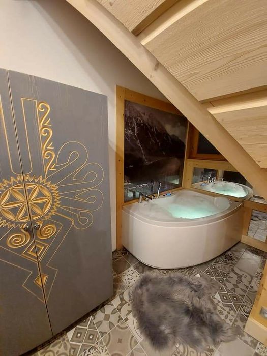 Komfortowe domki w Zakopanem z kominkiem, wanną z hydromasażem, sauną.