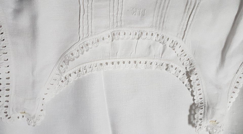 roupa antiga ( para teatro ou colecção)