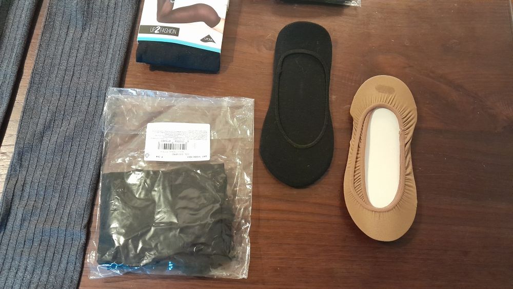 Collants calzedonia e outros por estriar, soquete e pesinhos