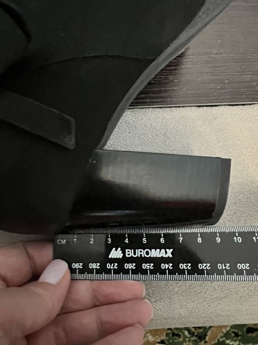 Черевики нубук..