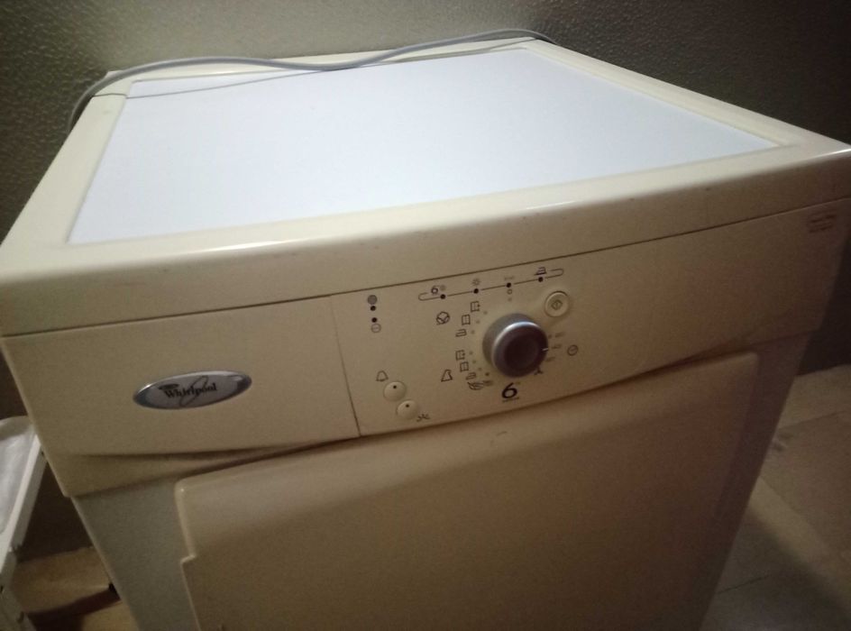 Máquina de secar roupa Whirpool
