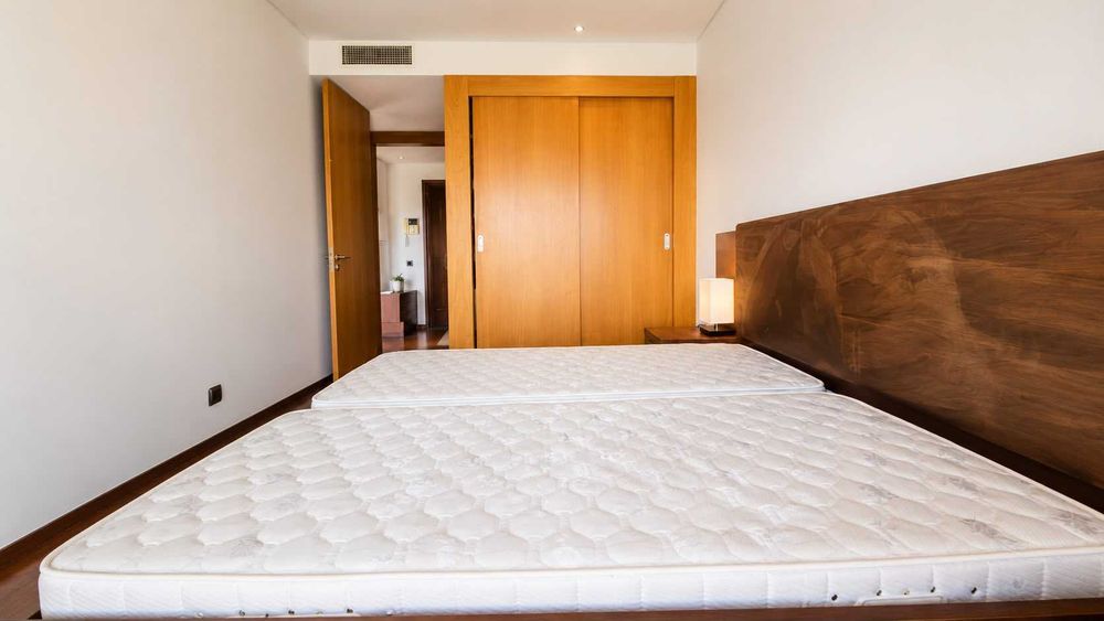 APARTAMENTO T1 MOBILADO E EQUIPADO