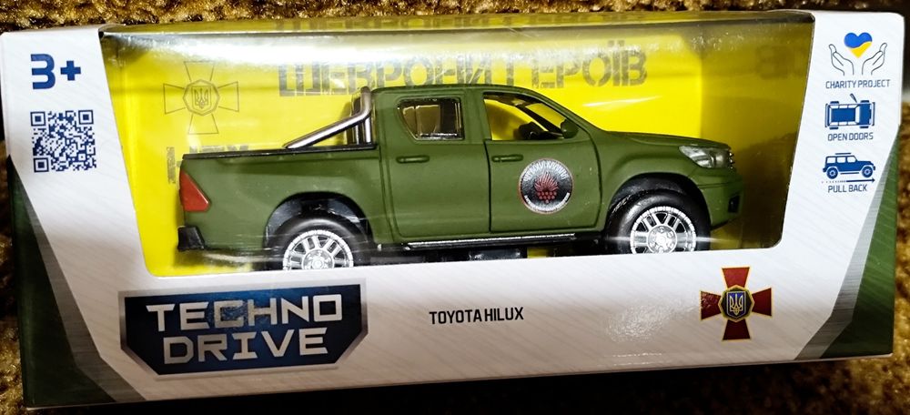 "Герої шевронів" Toyota Linux