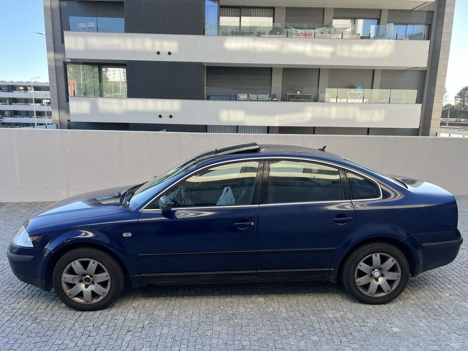 Volkswagen Passat 1.9 TDI PD 130 cv | 2003 | Teto de Abrir | AC Automático