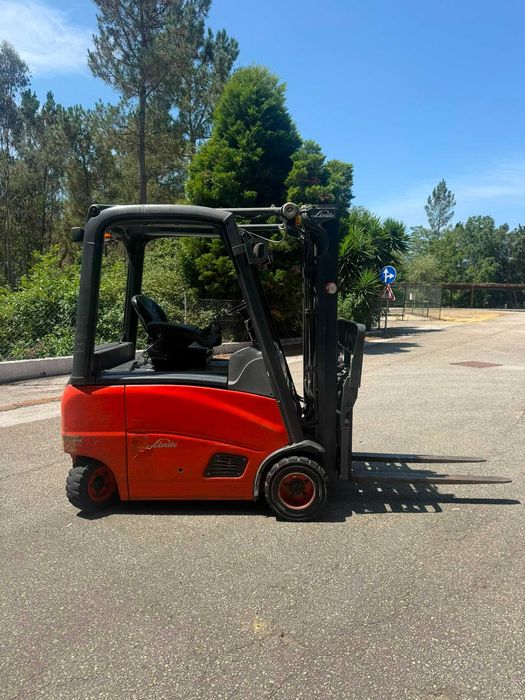 Empilhador elétrico Linde E20PH 01
