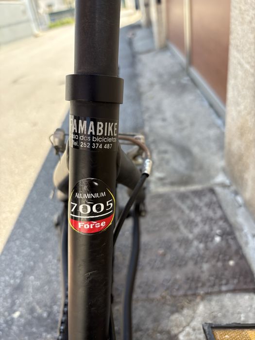 Bicicleta Shimano 26” com Suspensão – Excelente Estado