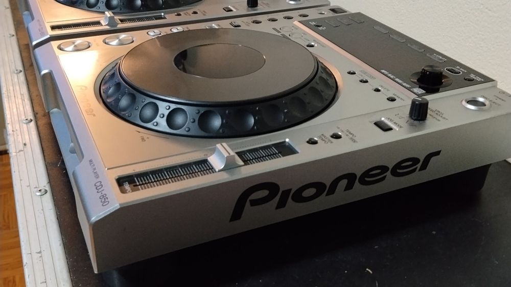 Pioneer cdj 850.