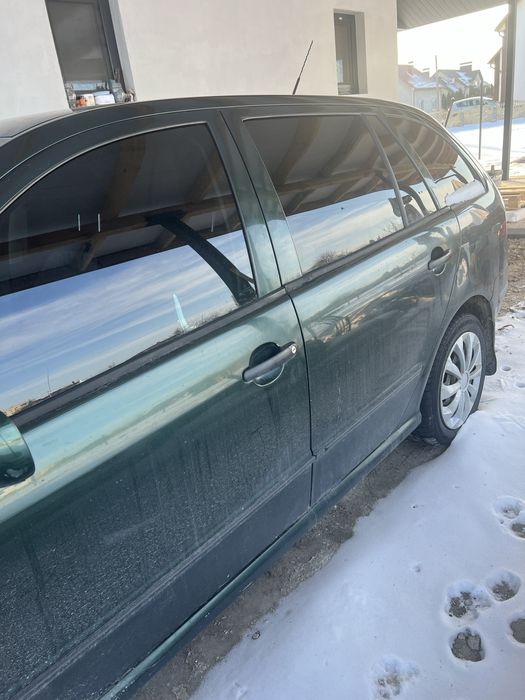 Продам шкода фабія 2002р