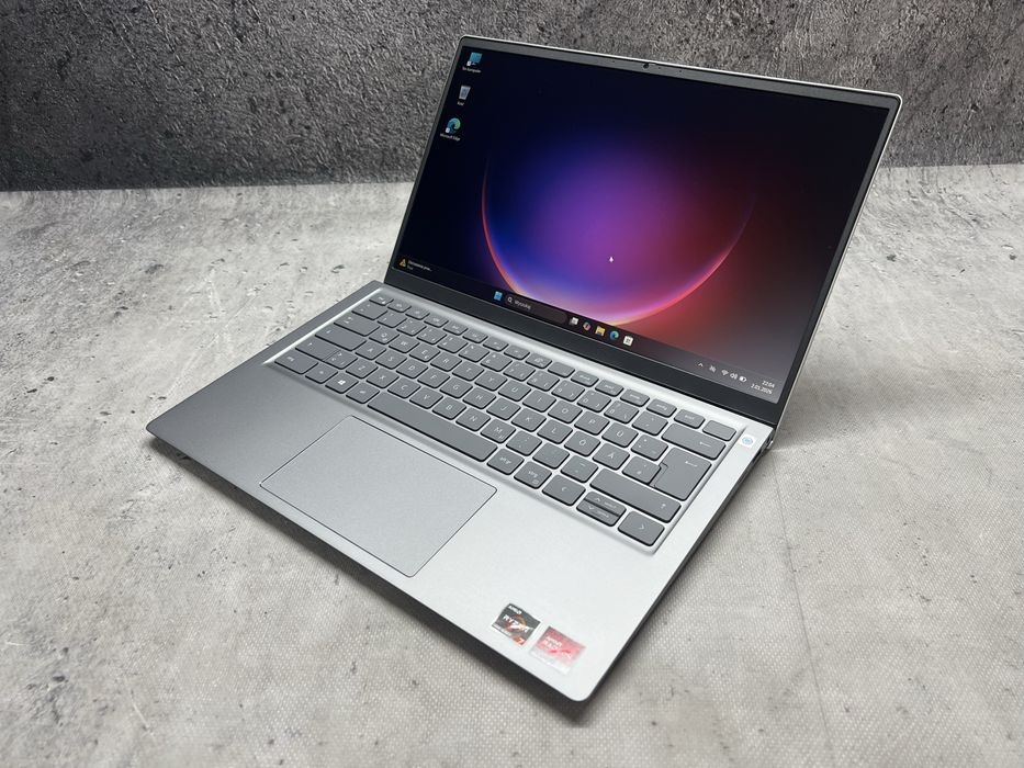 Dell Inspiron / Ryzen 7 5700u 4.3Ghz/ 32GB DDR4/ 512SSD / 14 FHD / W11