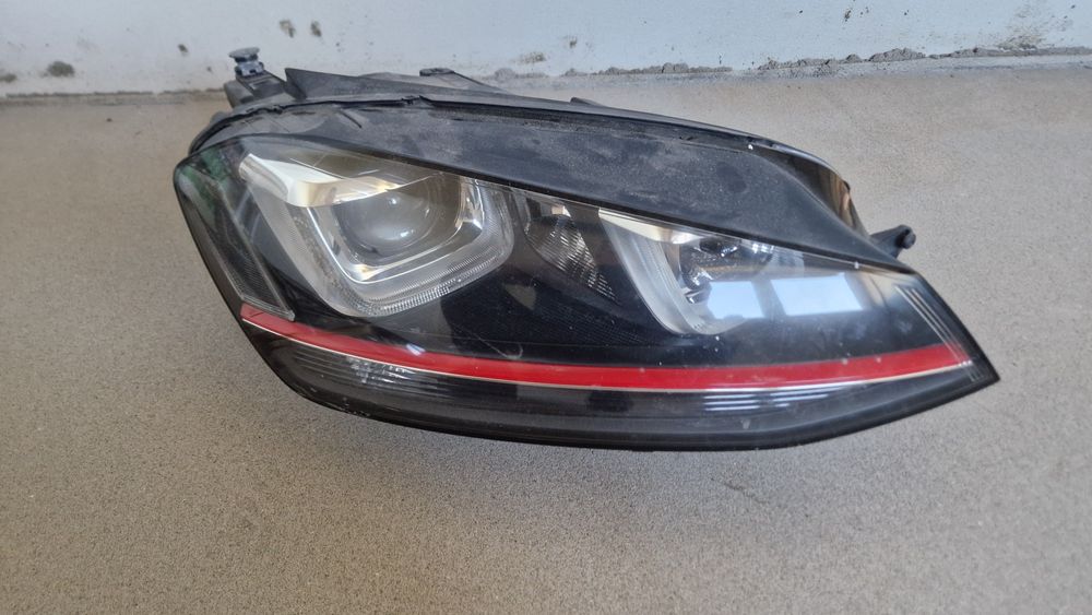 Lampa prawa golf 7 Gti Xenon