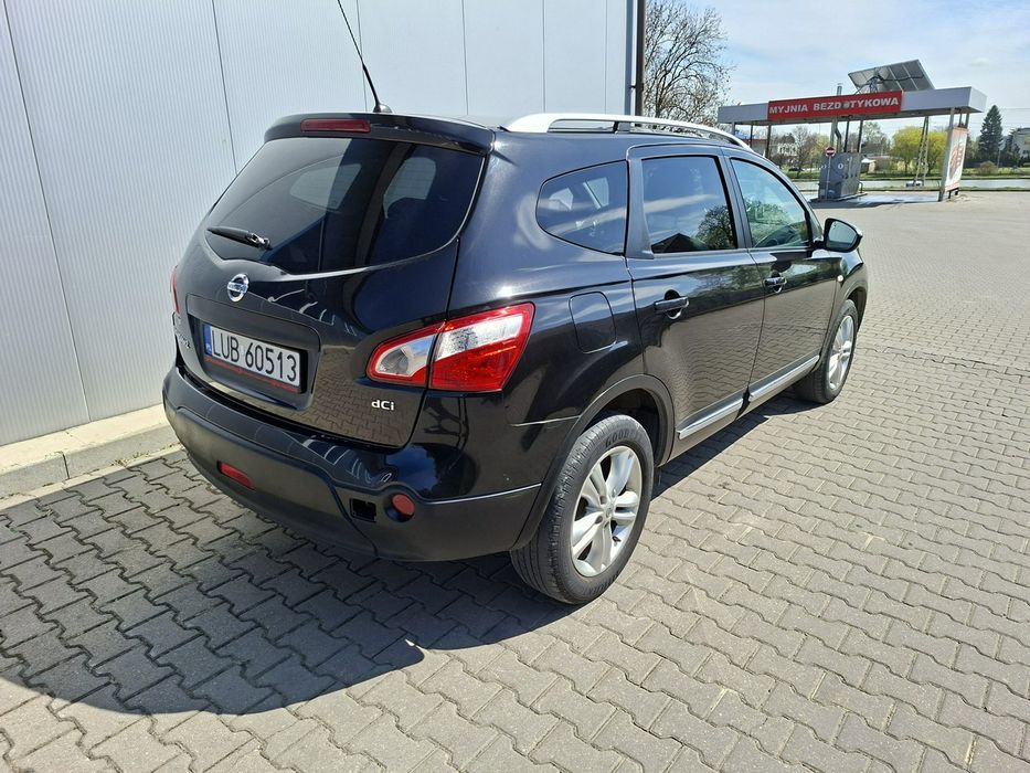 Nissan Qashqai+2