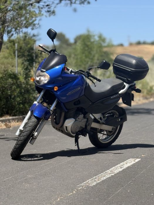 Vendo Suzuki XF650 Freewind