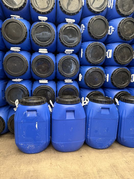 Beczki plastikowe 60 litrów spożywcze jak nowe wiadro uchwyty beczka