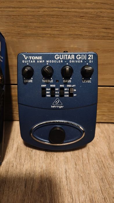 Pedal Behringer GDI21