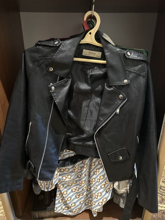 Кожанка женская, кожзам.