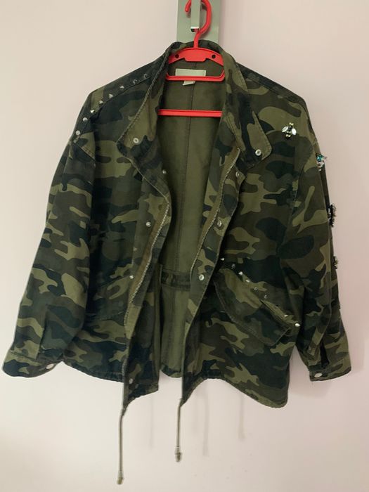 H&M kurtka bluza moro naszywki