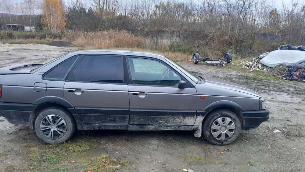 Продам фольсфаген пасат б3 2.0 газ бензин