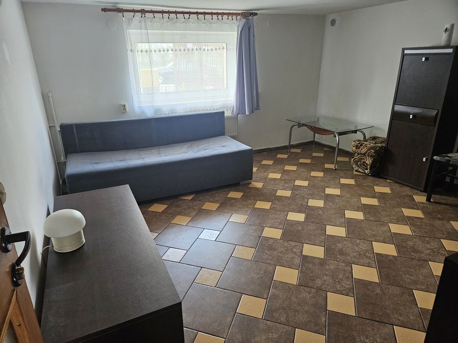 Wynajmę bezczynszowe mieszkanie 78m2 na parterze.