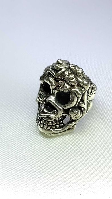 Srebrny sygnet - 925 - czaszka - nr 031