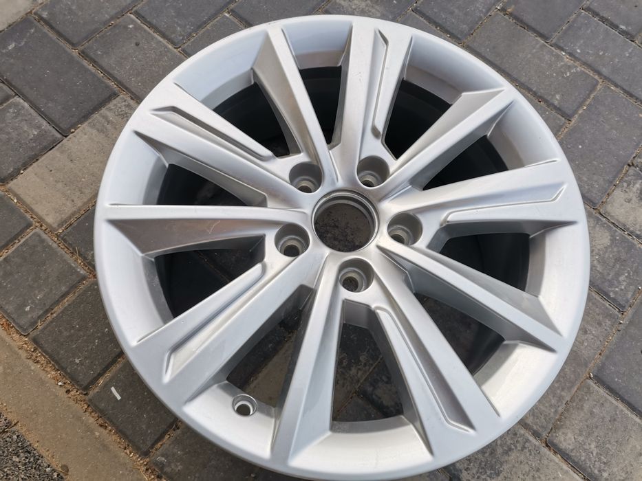 Felga SEAT Alhambra VW Sharan 6,5Jx16H2 5x112 ET33