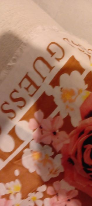 Szal nowy guess 180na80cm