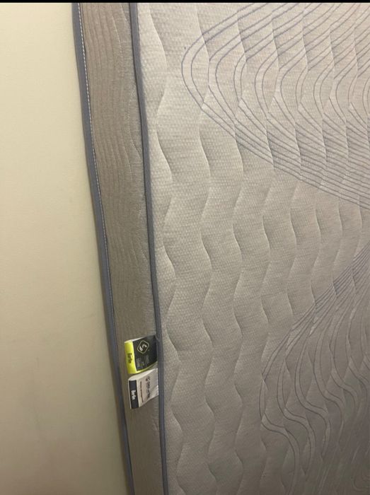 Продам матрас Berlin