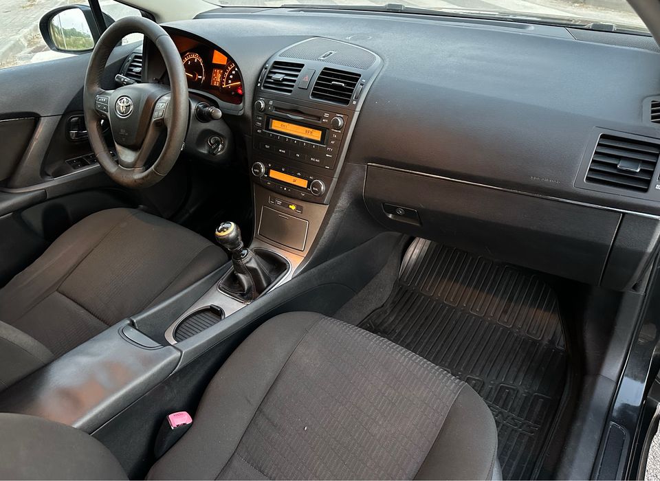 Toyota Avensis SD 2.0 D-4D - 2010/03