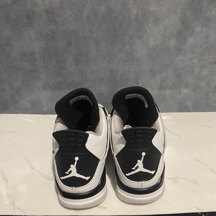 Nike Air Jordan Retro 4 Military