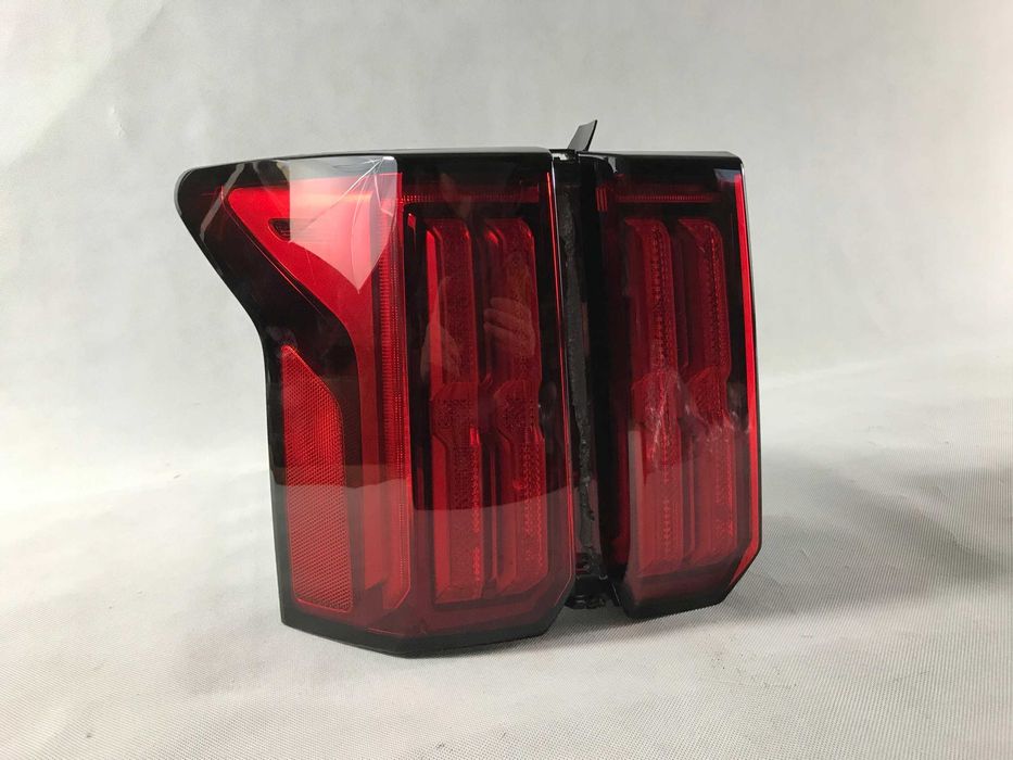 Фонарь левый правый Kia Sorento IV 92402P2 92401P2