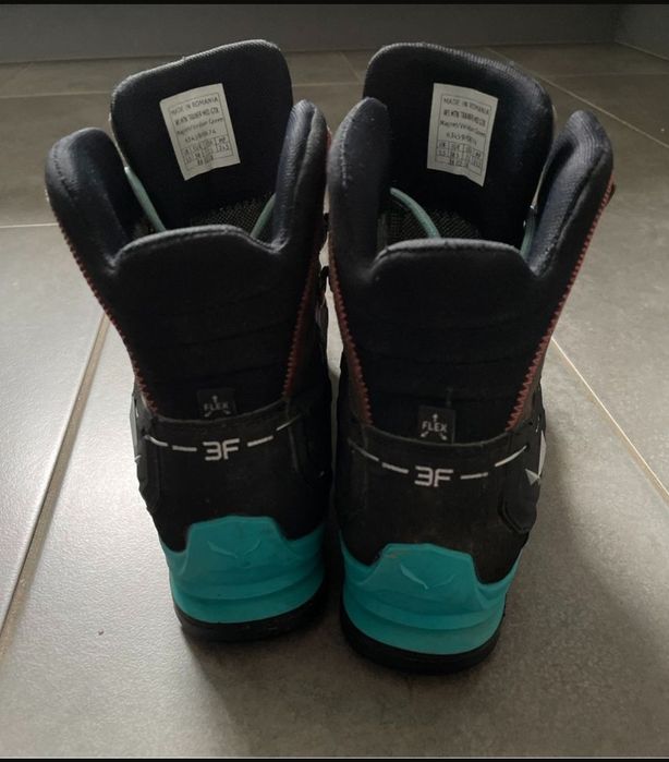 Buty trekkingowe od Salewa MS MTN TRAINER MID GTX 38.5