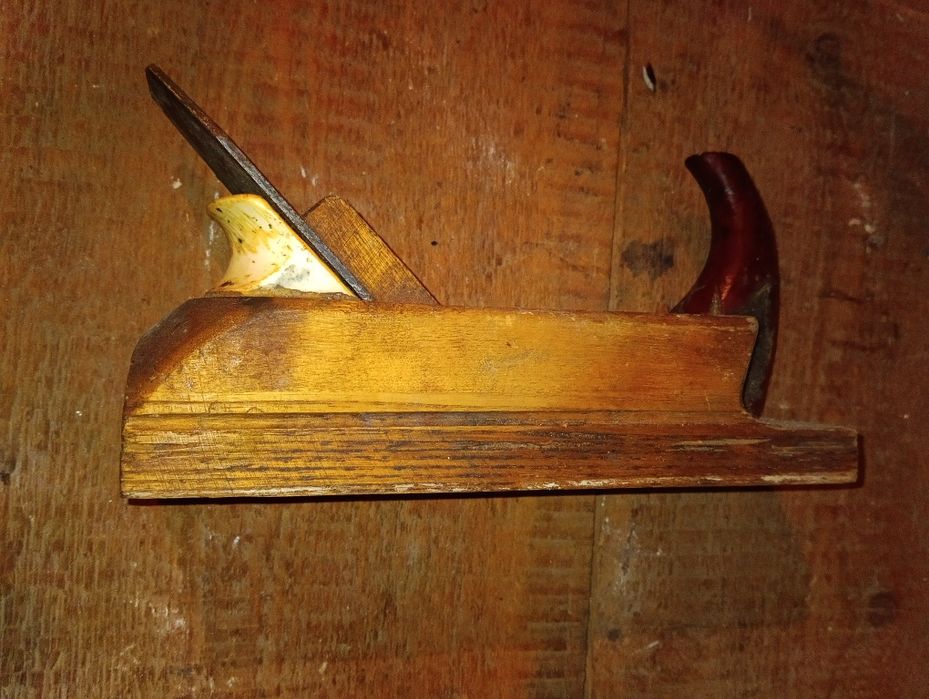 Продам рубанок,дуб ,киянки