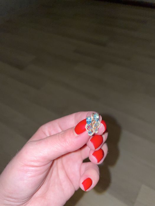 Продам золоті сережки