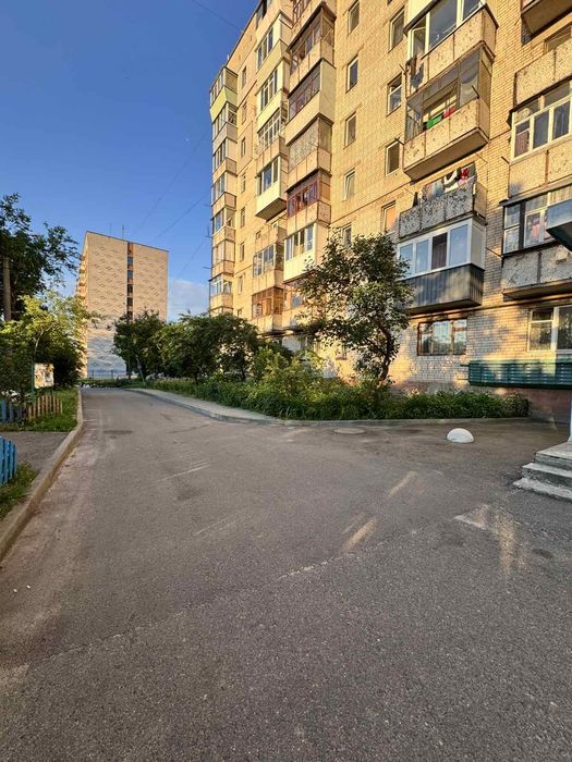 Продаж 1-кімнатної квартири в районі 700-річчя (Сєдова)