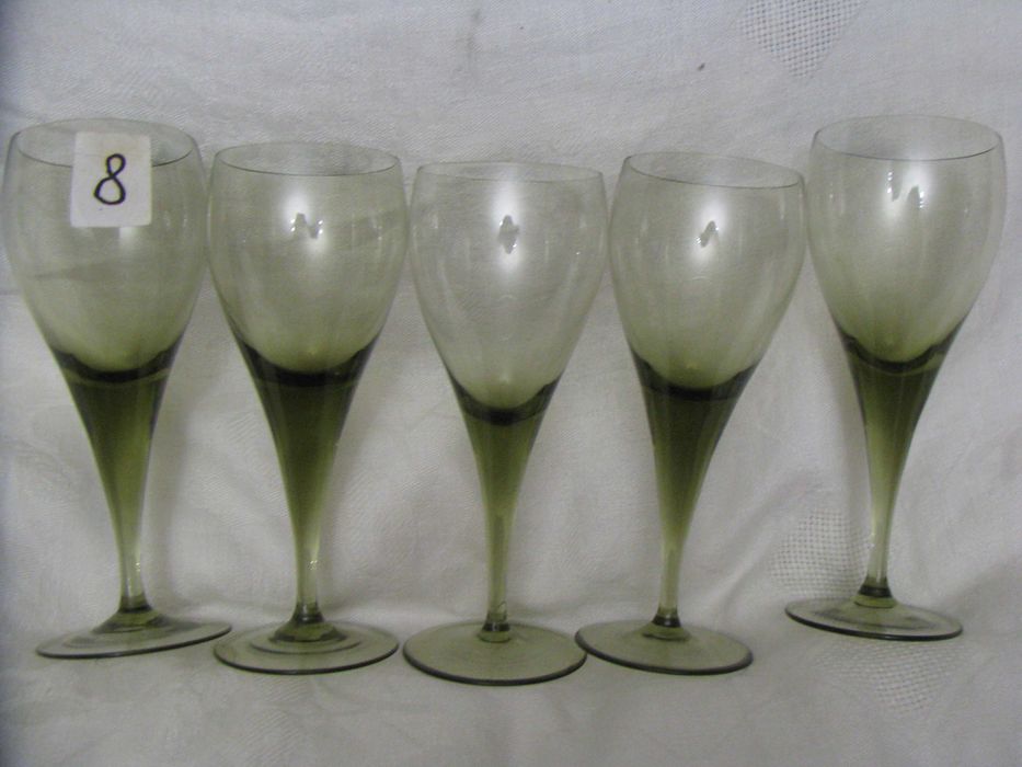 Фужер - рюмка для напитков - хрустальное стекло.