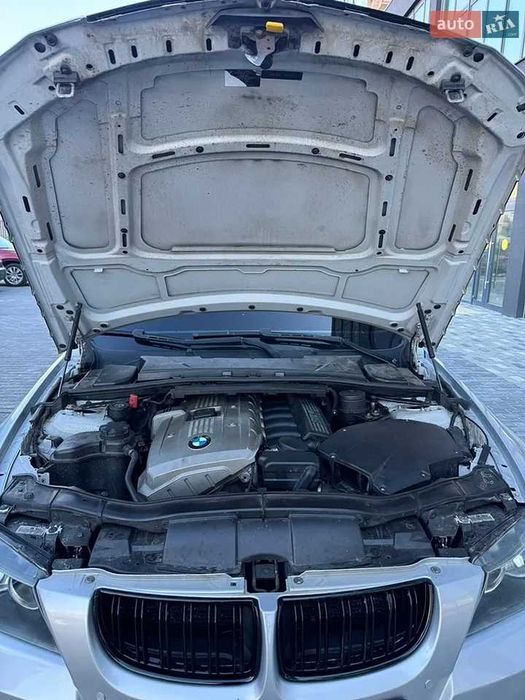 BMW E90 (бмв е90) 2.5 бензин