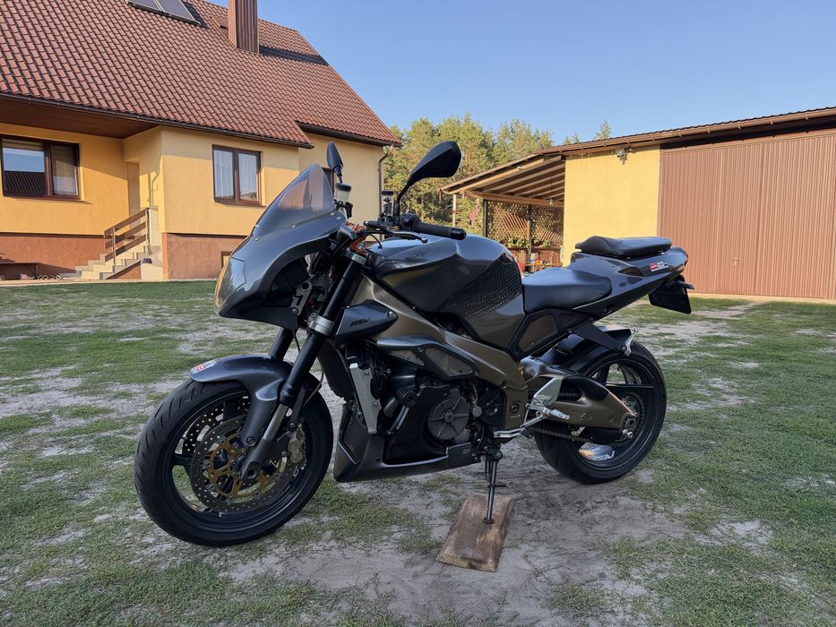 Aprilia RSV 1000 Tuono