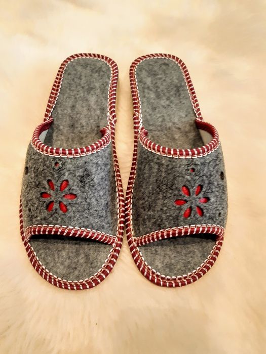 Pantofle domowe, klapki filcowe, klapki odkryte rozmiar 36 NOWE