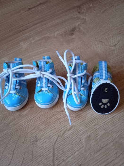 Продам взуття для собак