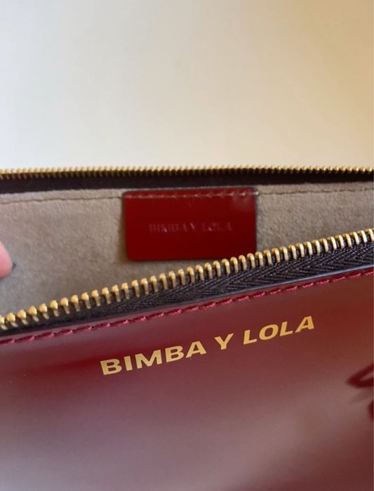 Clutch vermelha e branca Bimba y Lola nova